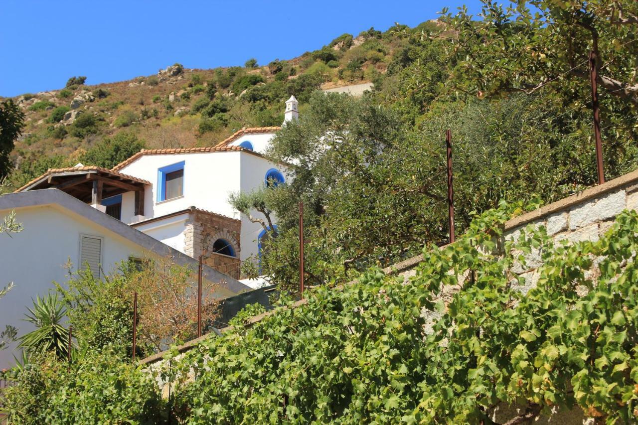 Vista Mare Apartment Lanusei Bagian luar foto