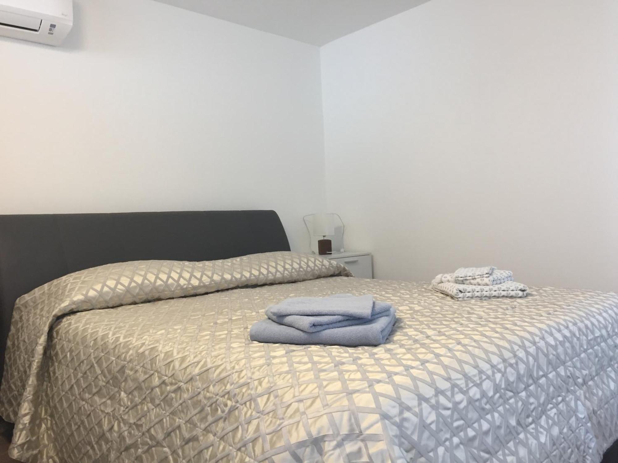 Vista Mare Apartment Lanusei Bagian luar foto