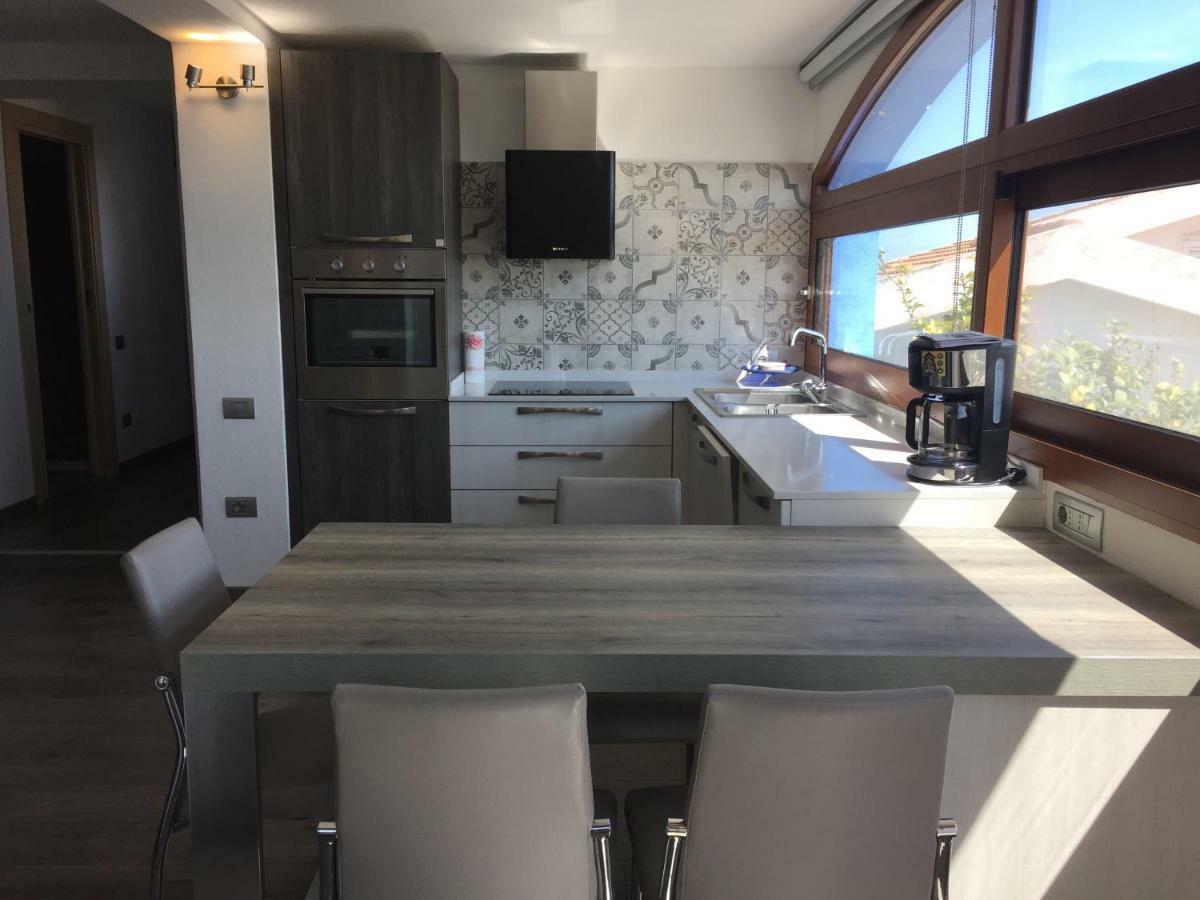 Vista Mare Apartment Lanusei Bagian luar foto